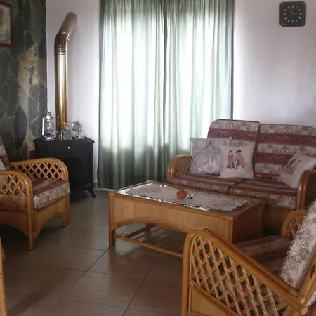 Country house Danai House *